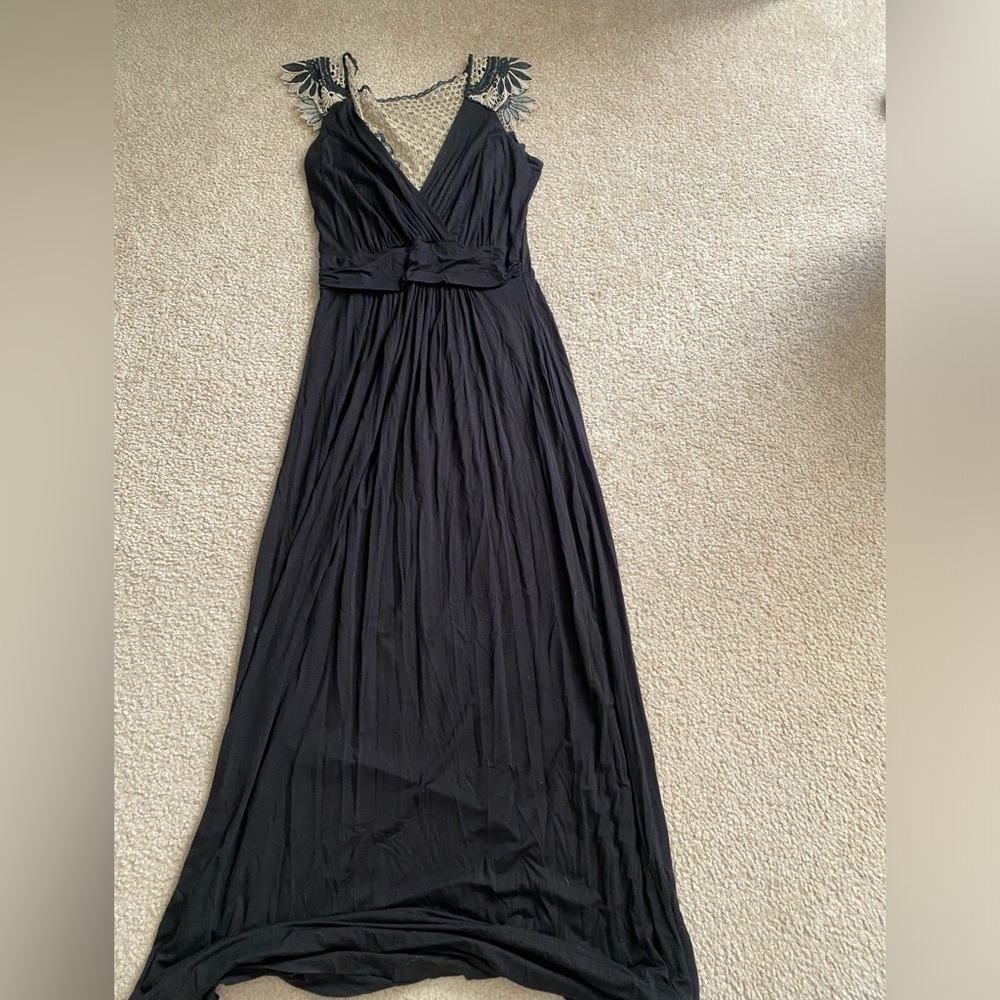Maxi dress with knitted detail on back